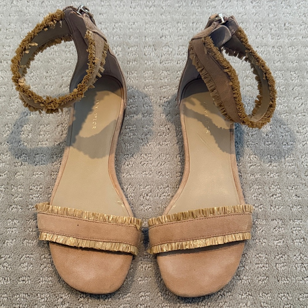 Ann Taylor Tan Fringe flat Sandals 7.5